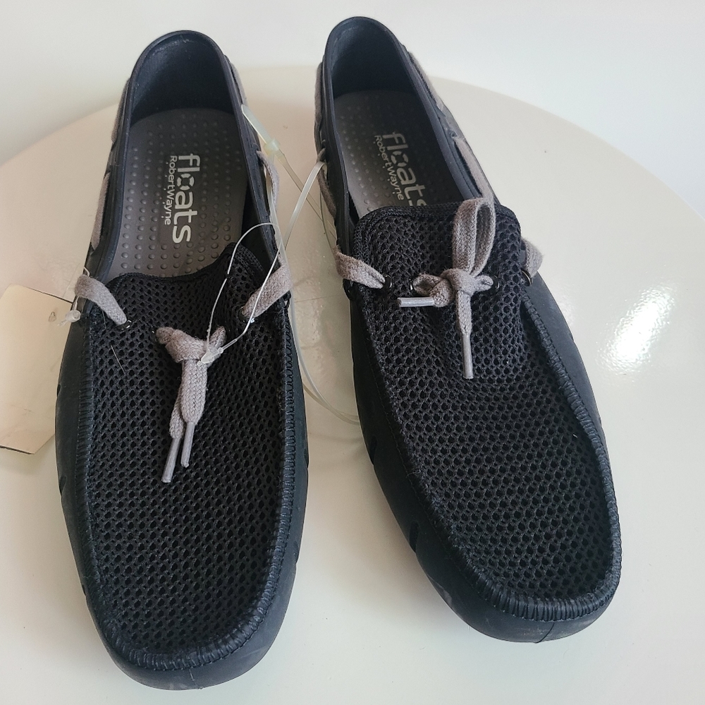 Floats Shoes by Robert Wayne feels like 8 1/2